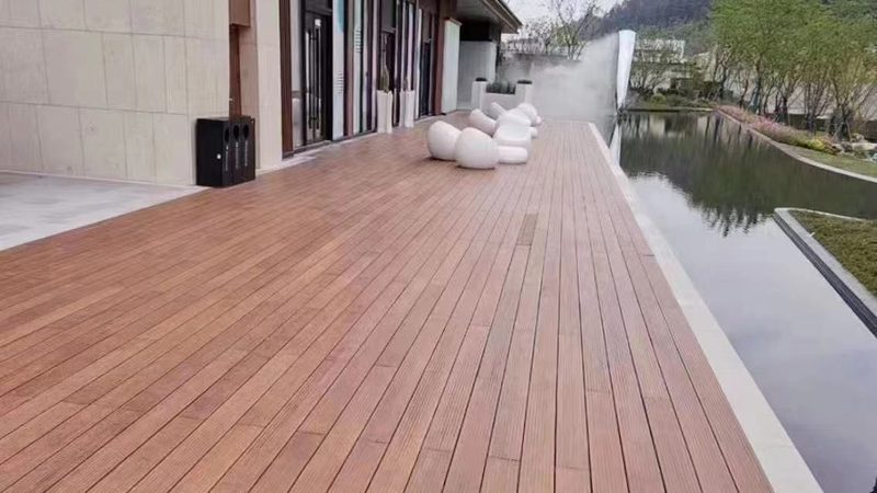 复合地板与实木地板：一场材质与自然的对话