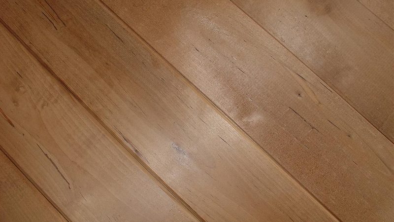 实木门价格差异之谜：揭秘背后的秘密